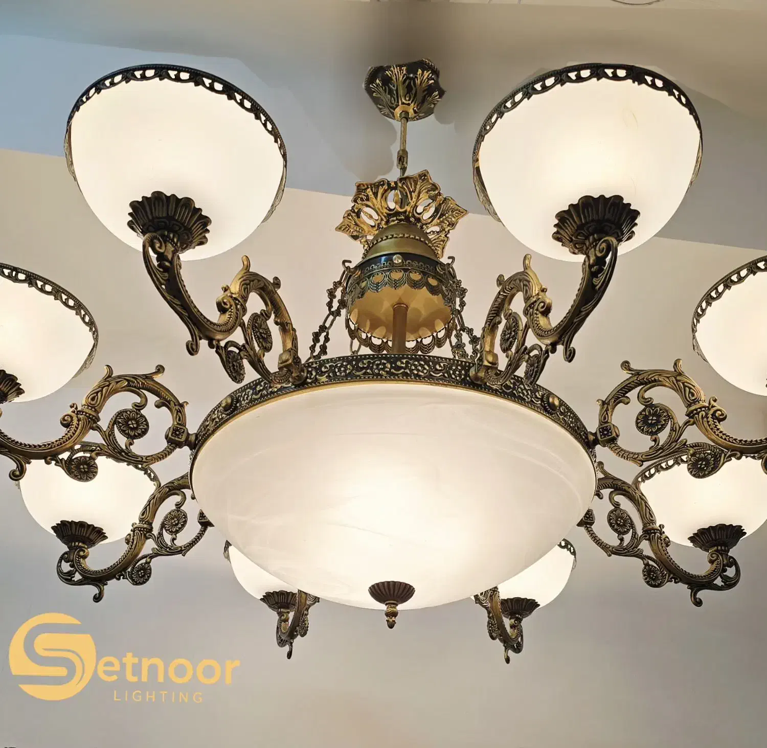 ۲ لوستر ۸ شاخه بزرگ و مجلل +۲دیوارکوب +۲حباب یدک|لوستر و چراغ آویز|تهران, اقدسیه|دیوار