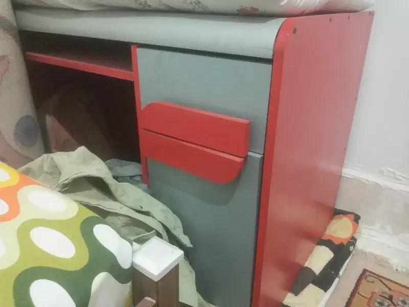 تعدادی لوازم منزل|تخت و سرویس خواب|سبزوار, شرق کال عیدگاه|دیوار