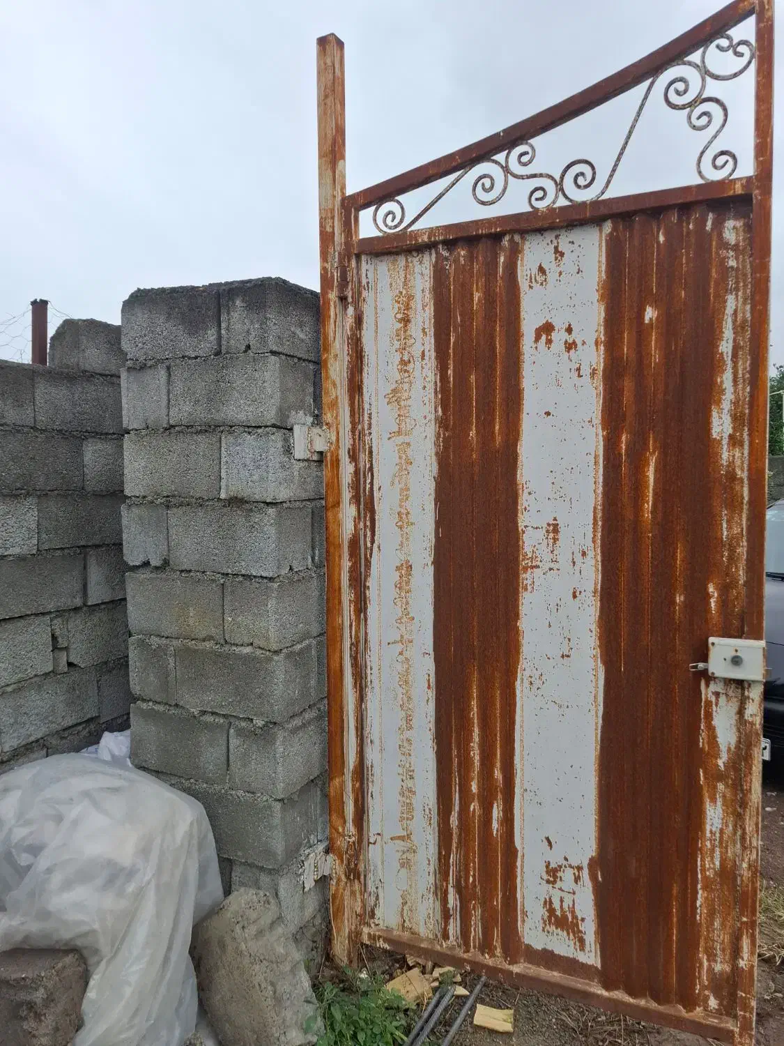 دروازه آهنی سنگین|مصالح و تجهیزات ساختمان|تنکابن, |دیوار