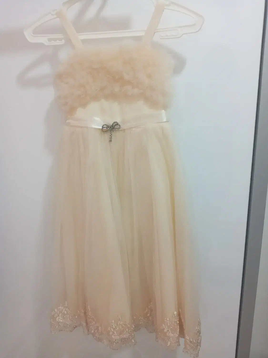 لباس مجلسی|کفش و لباس بچه|تهران, خاک سفید|دیوار