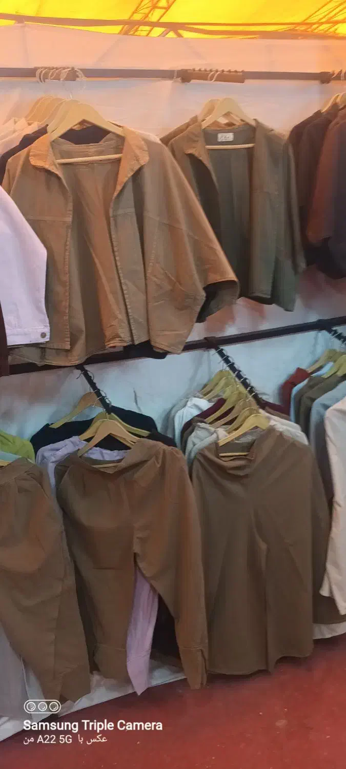 فروشنده دختر خانم برا فروش لباس نمایشگاه آباده|استخدام بازاریابی و فروش|آباده, |دیوار