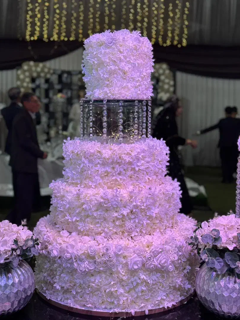 کیک قنادی تمام شکوفه|خوردنی و آشامیدنی|صدرا-فارس, باغشهر بهارستان صدرا|دیوار