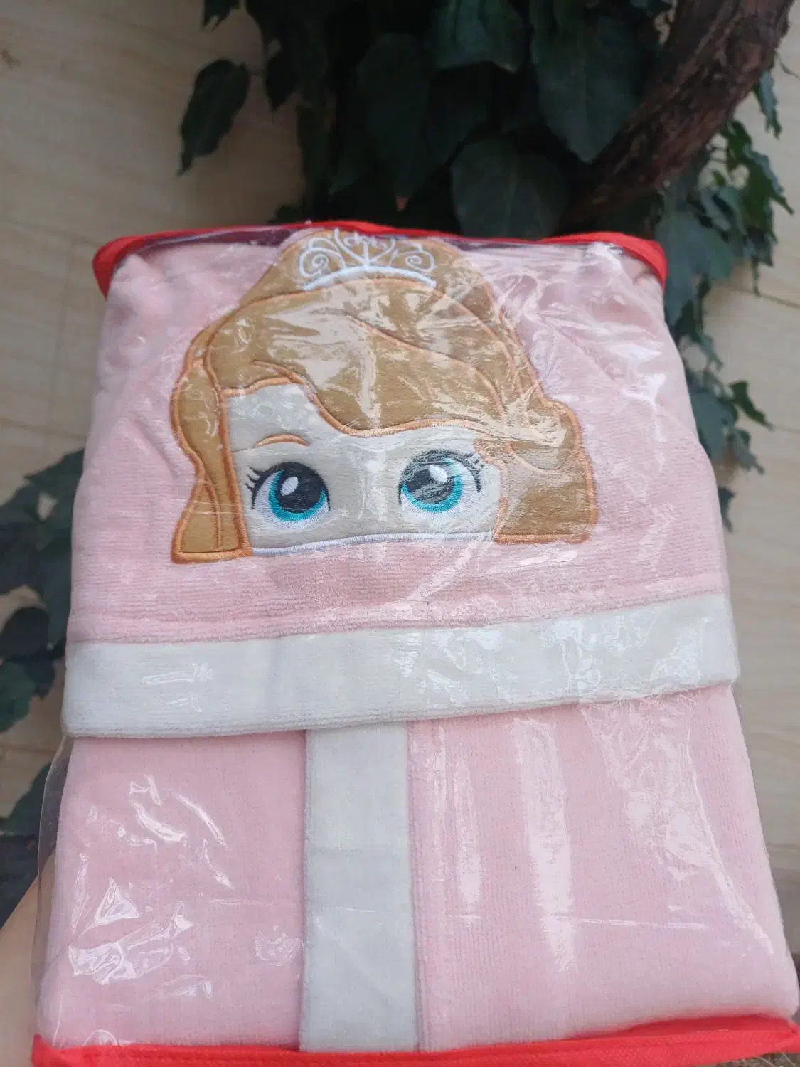 حوله پالتویی بچگانه|کفش و لباس بچه|تهران, دهم فروردین|دیوار