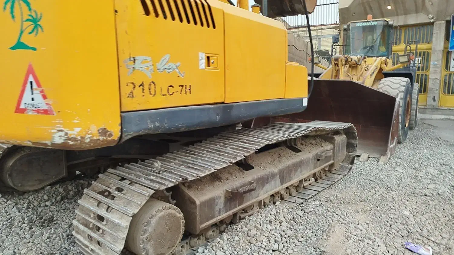 بیل هیوندا 210مدل 2012/2010لودر تیراژ  2015/2016|خودرو سنگین|ابریشم, |دیوار