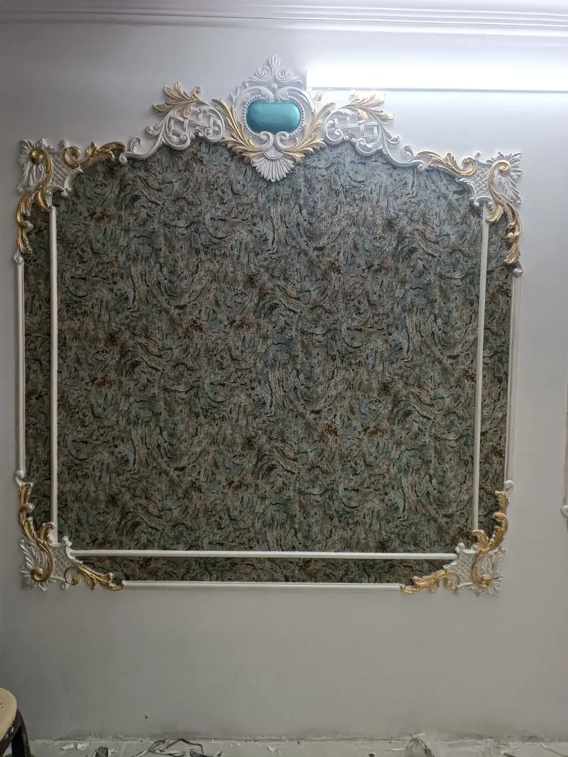 نصاب کاغذدیواری ونقاش ساختمان با 10سال سابقه کار|خدمات پیشه و مهارت|مشهد, هفده شهریور|دیوار