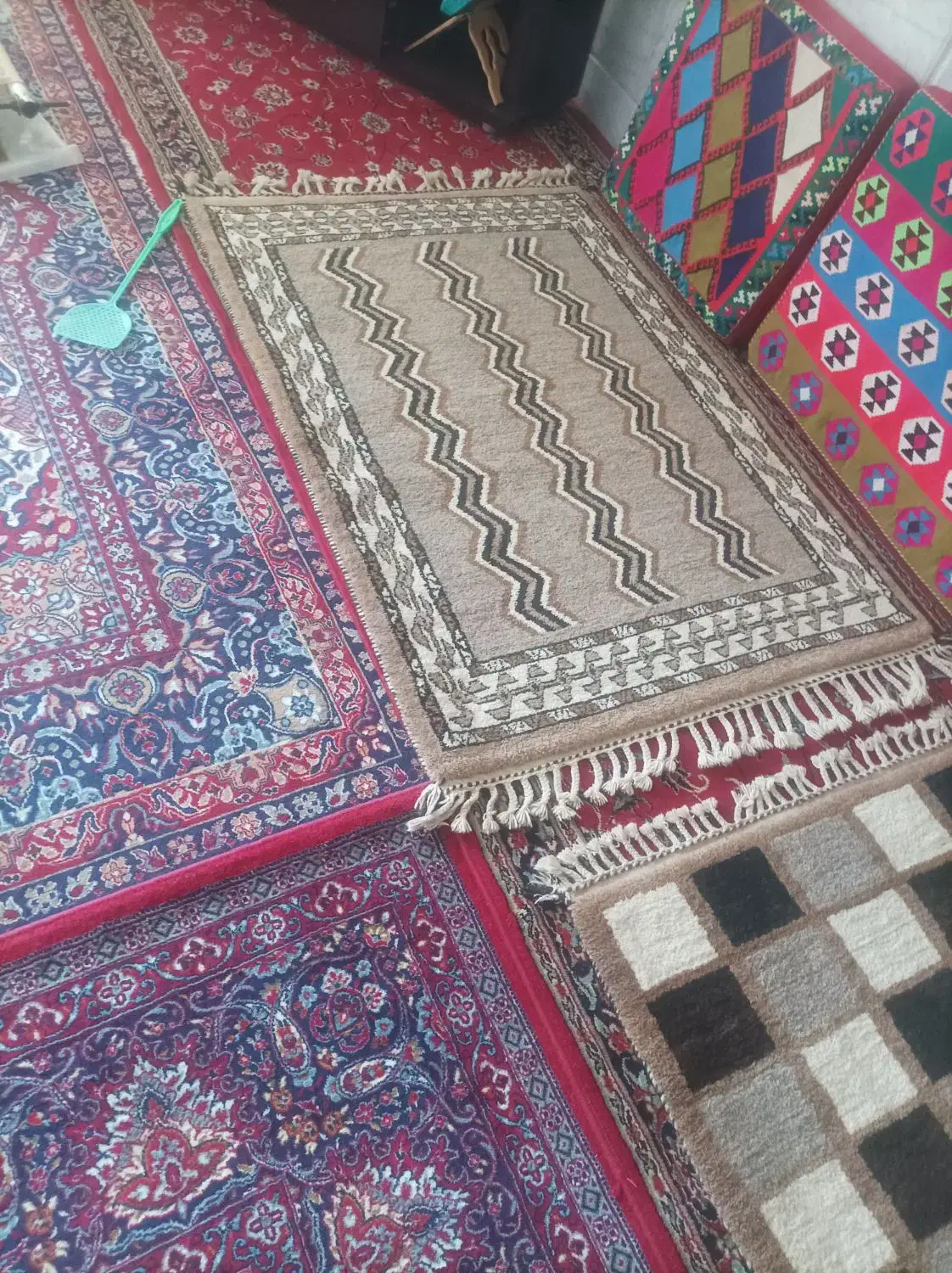 قالی دستباف کاملاً طبیعی|فرش|شهرضا, |دیوار