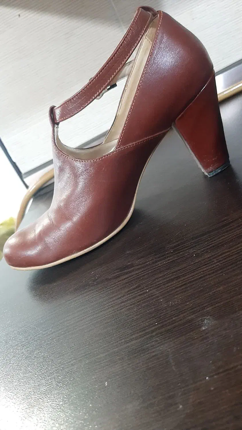 کفش پاشنه دار|کیف، کفش، کمربند|ایلام, |دیوار