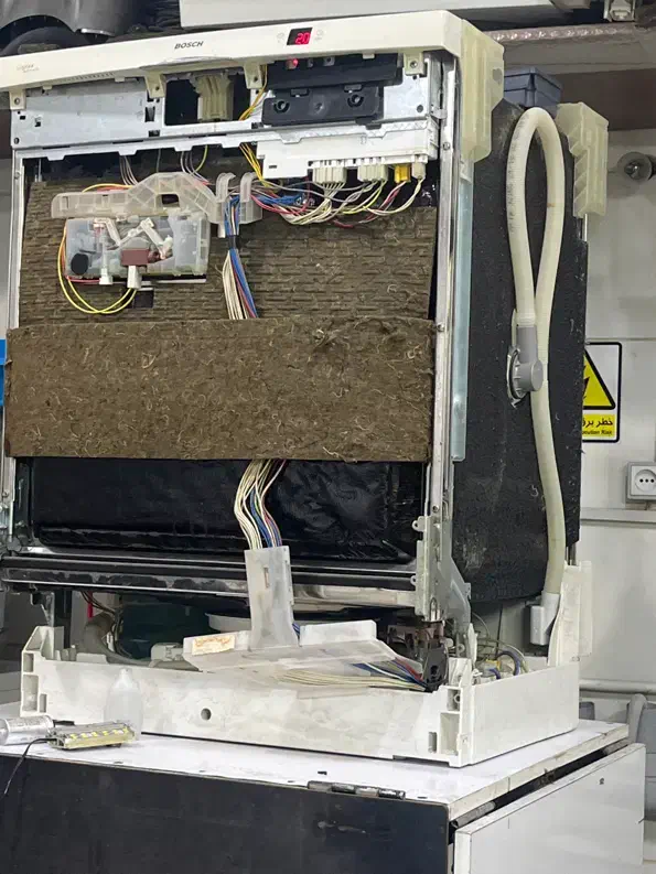 تعمیرات تخصصی انواع ماشین ظرفشویی|ماشین ظرفشویی|اصفهان, درب کوشک|دیوار