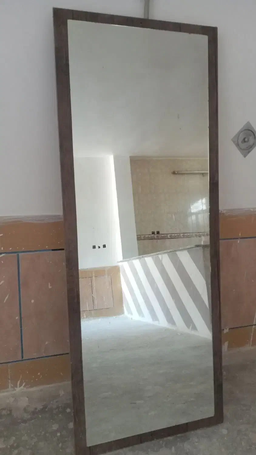 آینه|آینه|گنبد کاووس, |دیوار