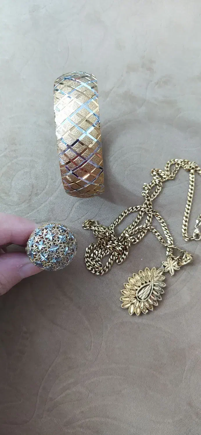 بدلیجات رنگ ثابت|بدلیجات|ری, علایین|دیوار