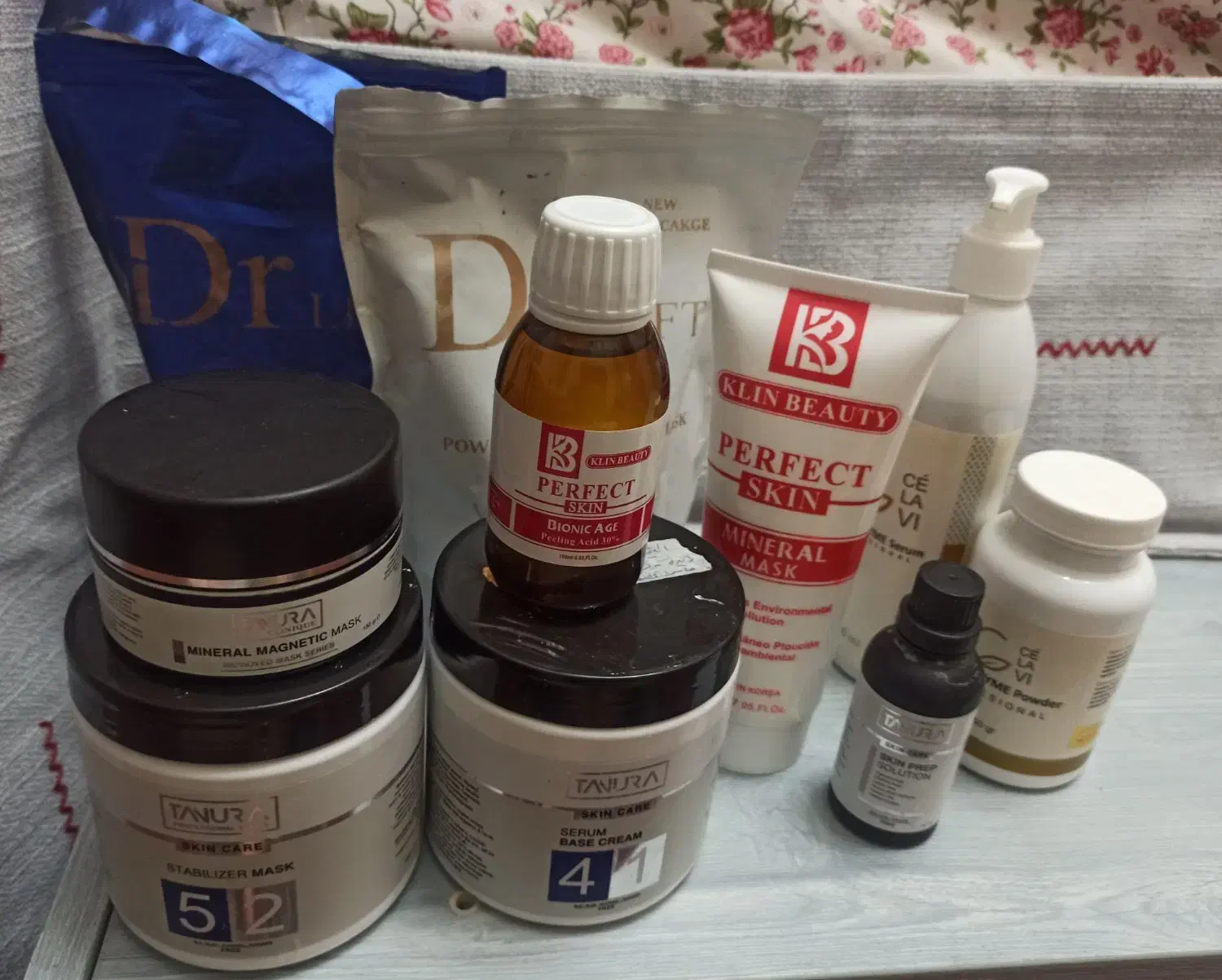 فروش محصولات کابین پوست|آرایشگاه و سالنهای زیبایی|زنجان, |دیوار