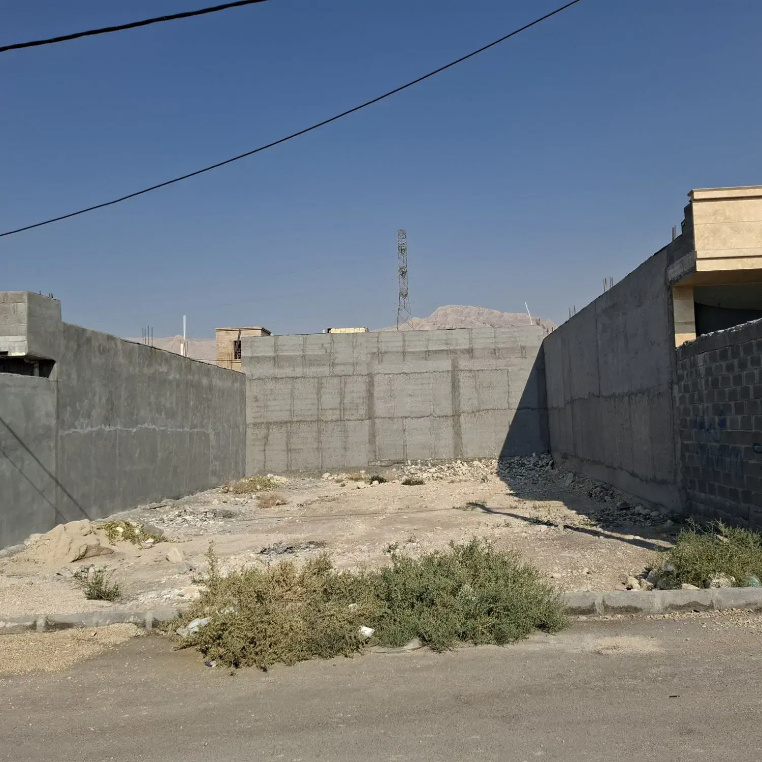 زمین ۲۲۷ متری مسکونی بنک|فروش زمین و ملک کلنگی|بندر کنگان, |دیوار