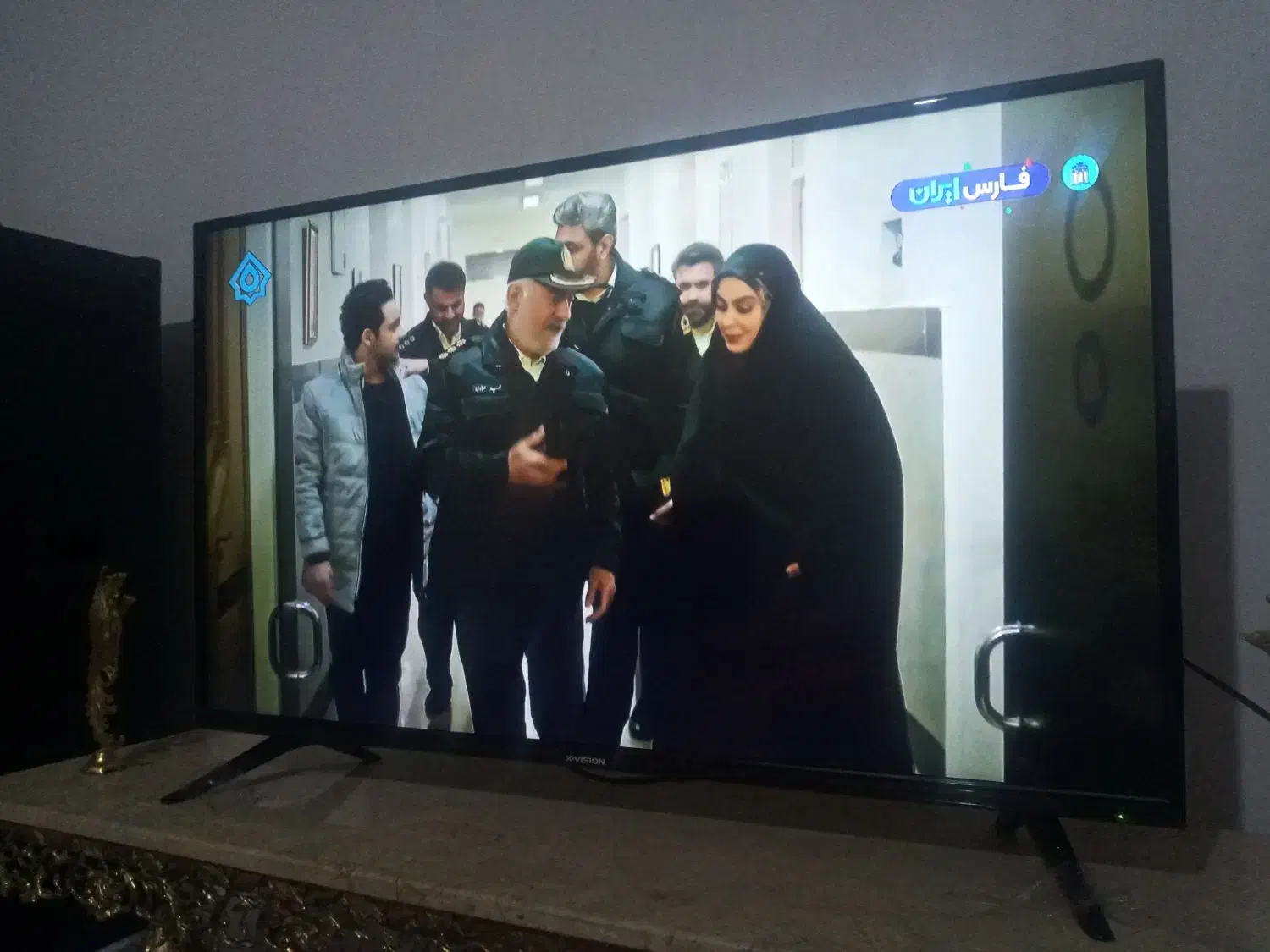 تلوزیون ۴۳ال ای دی|تلویزیون و پروژکتور|خوی, |دیوار