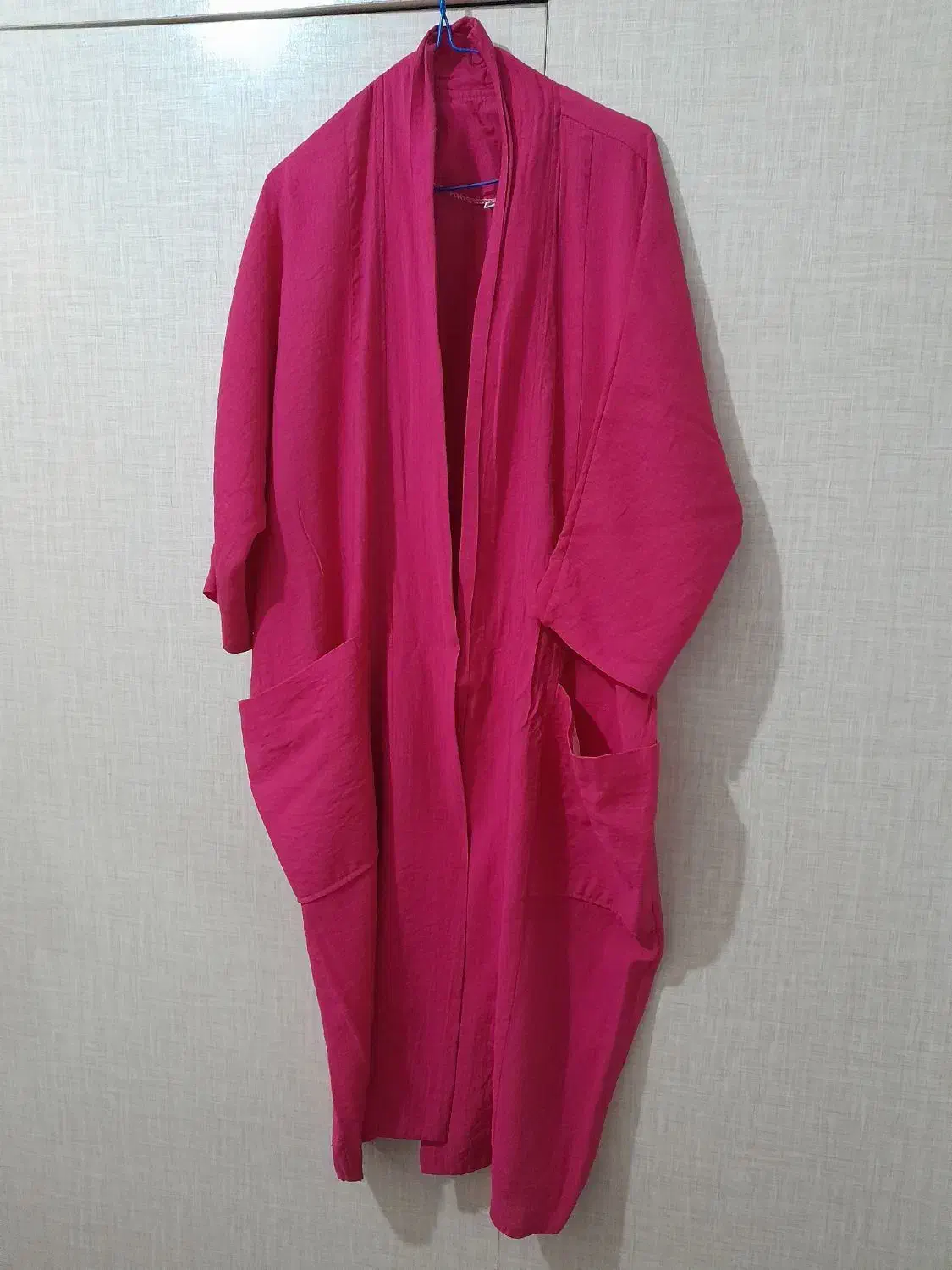 ۴تامانتونونو فری سایزتا۴۴هرکدام۱۰۰هزارتومن|لباس|رشت, پاره بیجار|دیوار