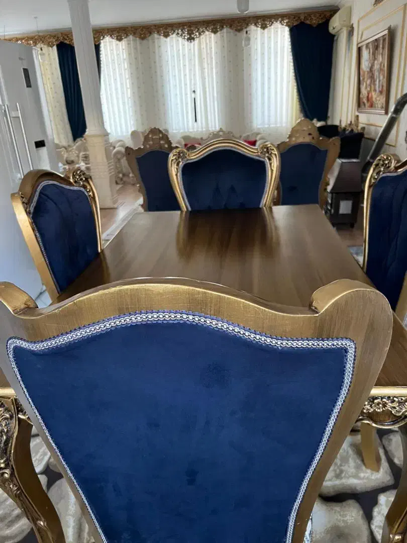 مبل سلطنتی 8 نفره با میز غذاخوری 4 نفر|مبلمان خانگی و میز عسلی|بازرگان, |دیوار