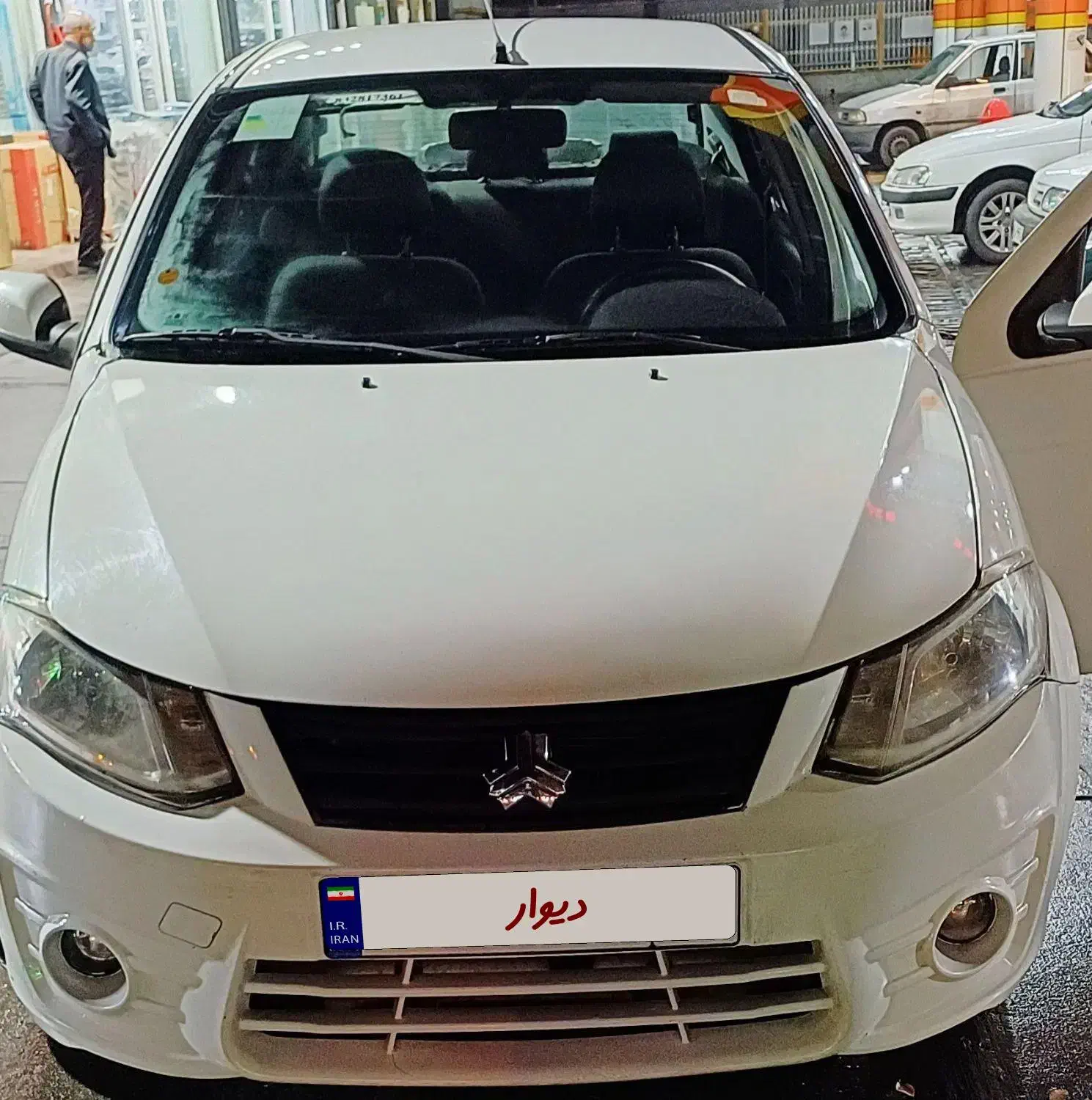 ساینا ۱۳۹۸ کم کارکرد|خودرو سواری و وانت|تبریز, |دیوار