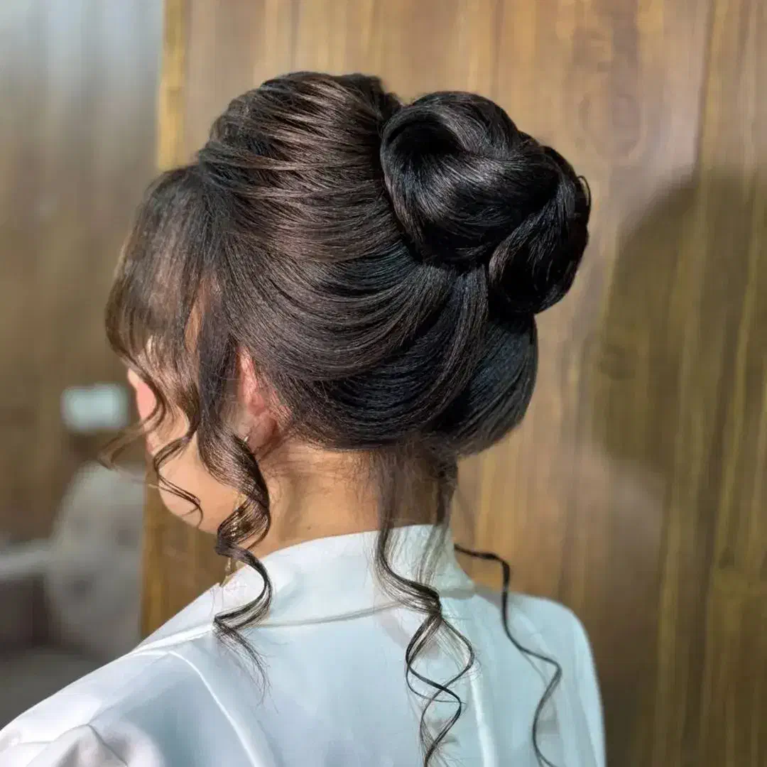 شنیون بافت مو|خدمات آرایشگری و زیبایی|بجنورد, |دیوار