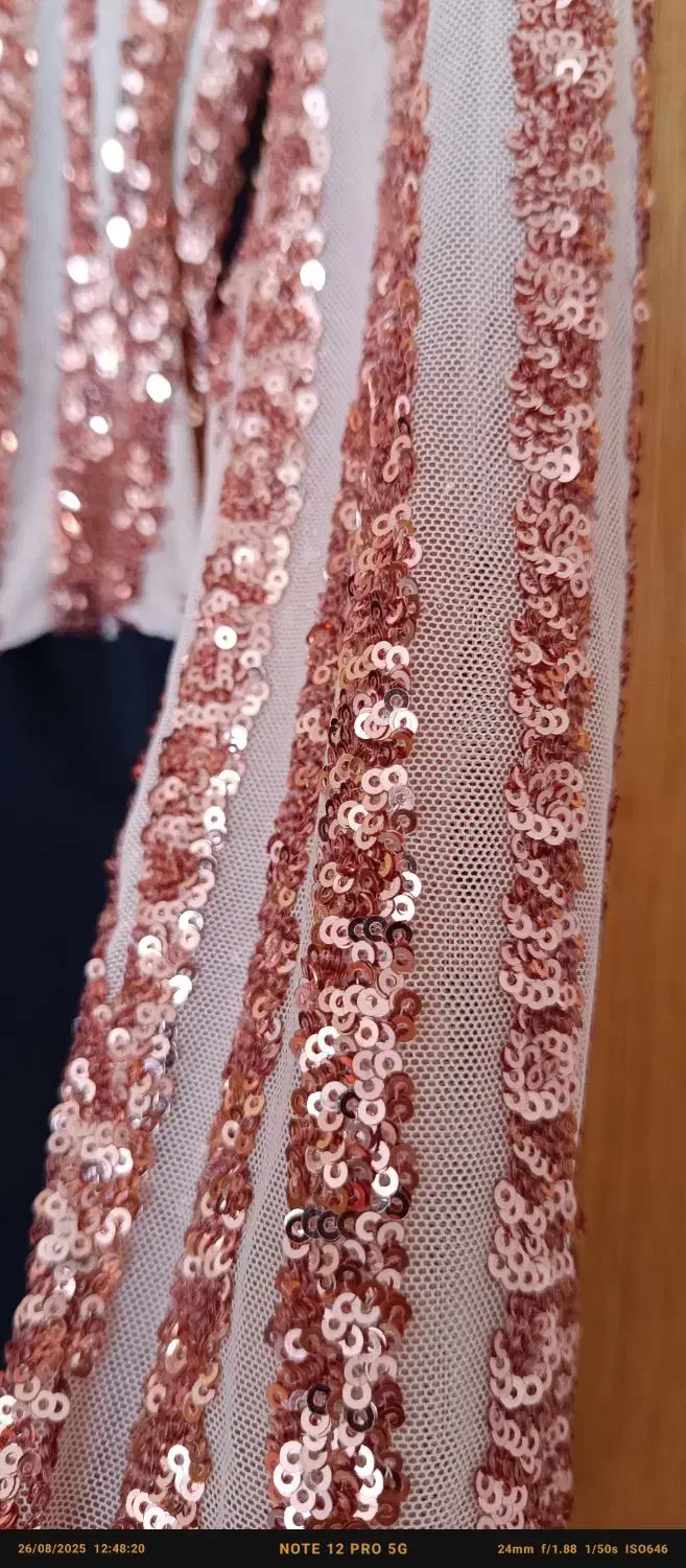 لباس مجلسی|لباس|درگزین, |دیوار