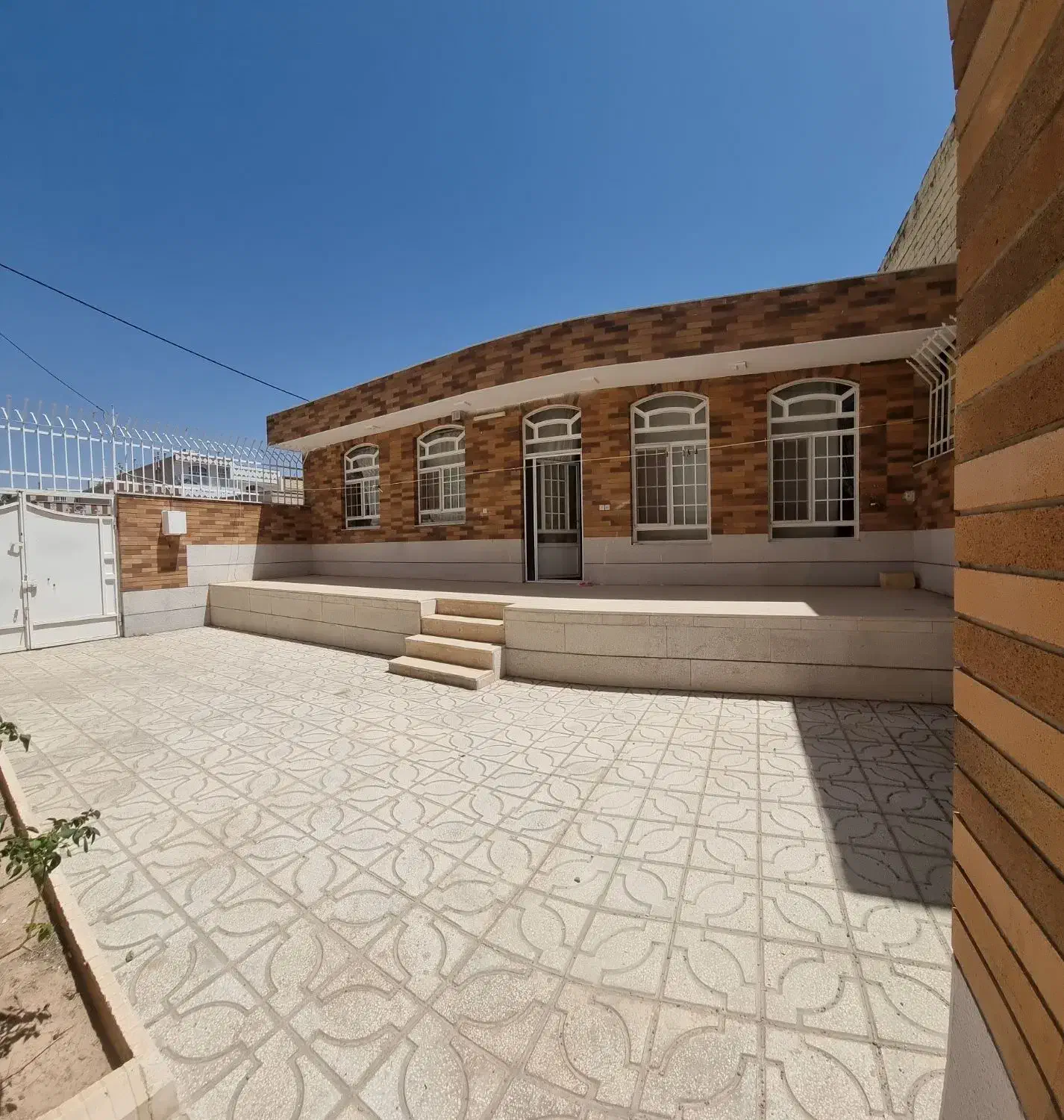 فروش ویلایی شناژی پروفسورشهریاری|فروش خانه و ویلا|آباده, |دیوار