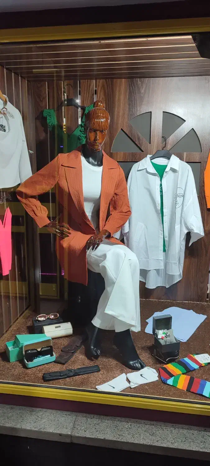 فروش مانکن و چوبکار|فروشگاه و مغازه|کرج, دانشگاه آزاد|دیوار