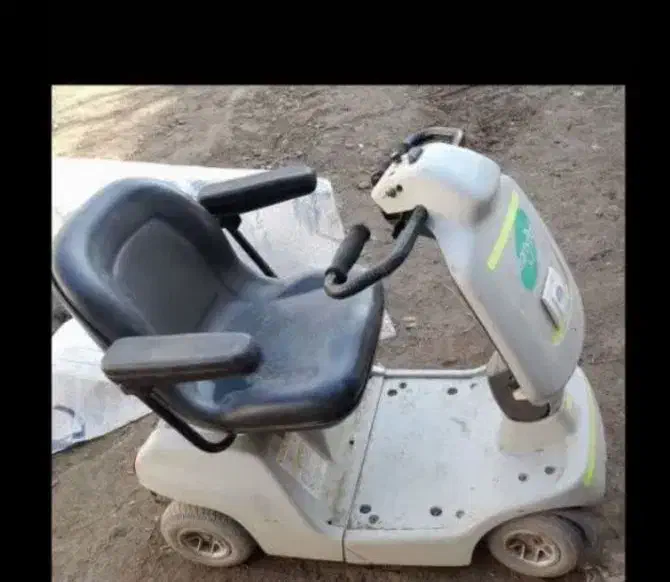 ویلچر برقی ژاپنی قوی دوموتوره|آرایشی، بهداشتی، درمانی|رباط‌کریم, رباط‌کریم|دیوار