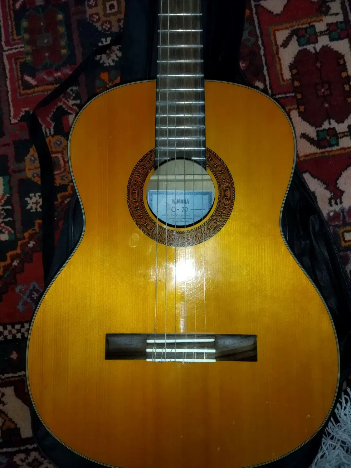 گیتار یاماها c70|گیتار، بیس، امپلیفایر|قوچان, |دیوار