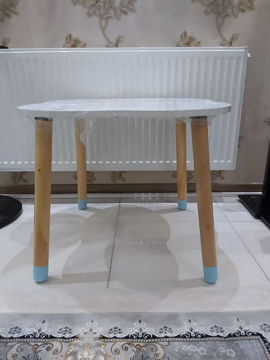 میز وصندلی ست|میز تحریر و کامپیوتر|گلستان (تهران), |دیوار