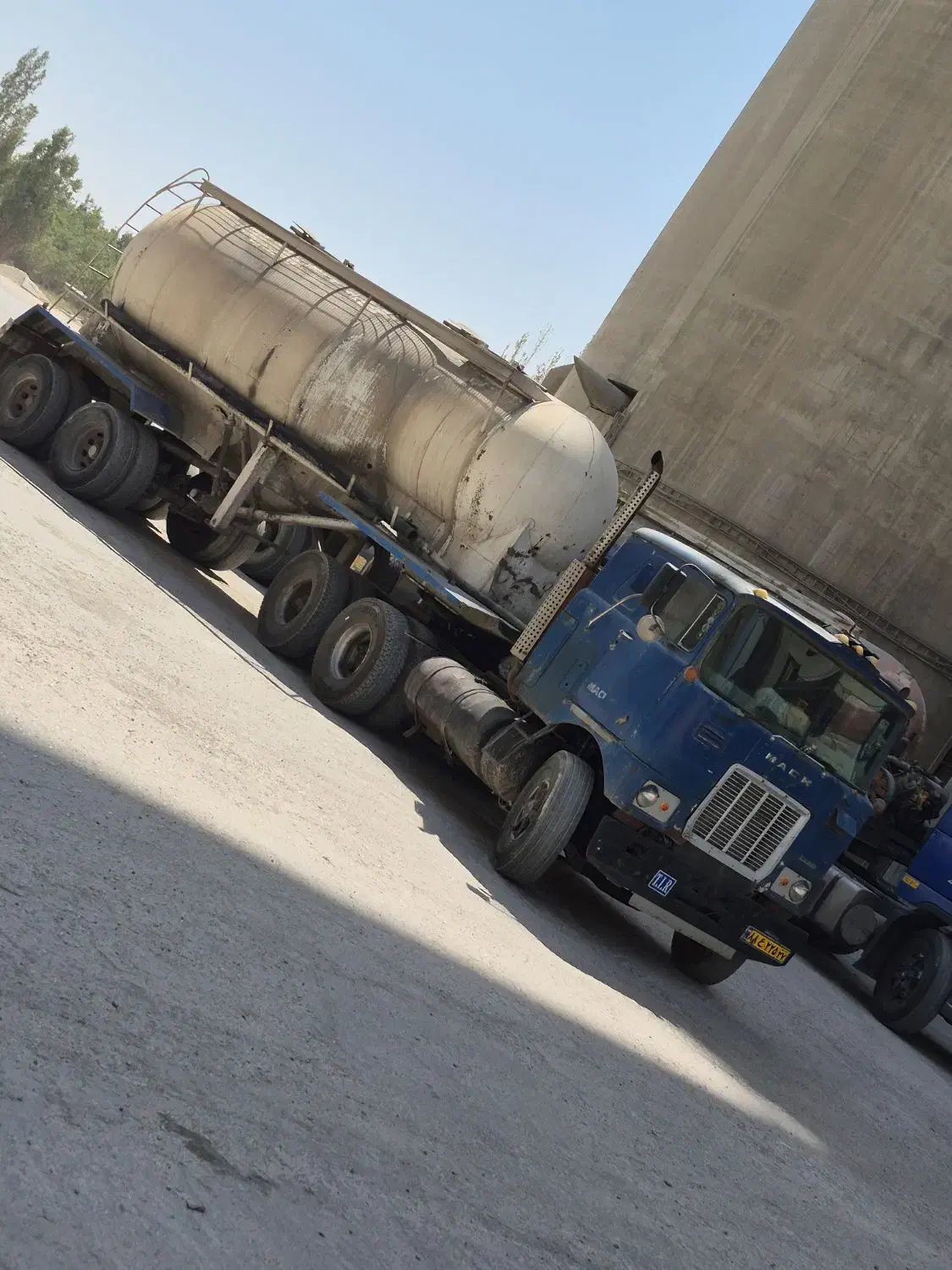 ماک|خودرو سنگین|ارومیه, |دیوار