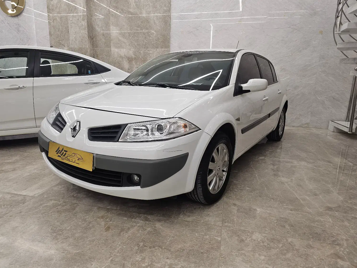 رنو مگان ۲۰۰۰ مدل ۹۱|خودرو سواری و وانت|اصفهان, سروستان|دیوار