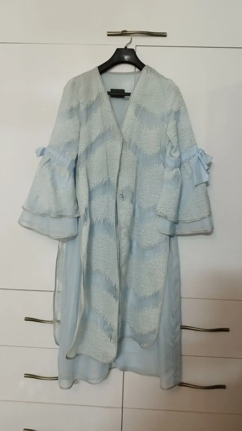 مانتو مجلسی در حد نو|لباس|اصفهان, سروستان|دیوار