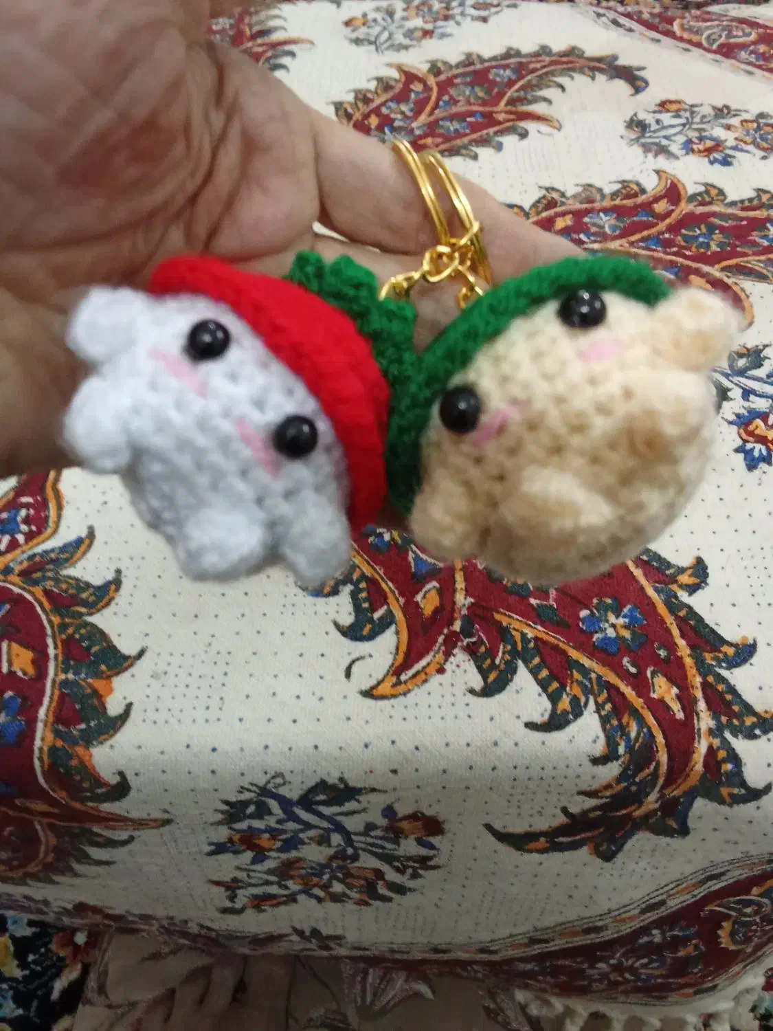 عروسک دست بافت است|اسباب‌بازی بچه|آران و بیدگل, |دیوار