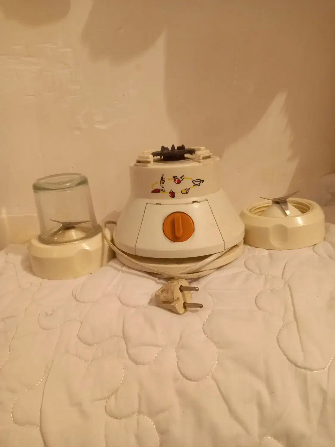 مخلوط کن قدیمی|خردکن، آسیاب، غذاساز|خرمآباد, |دیوار