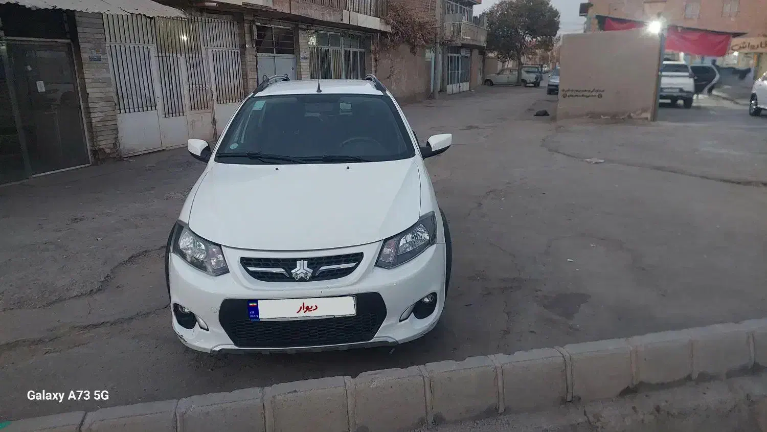 کویک ۴۰۱ کارمندی بدون رنگ ۶۰ تا کار|خودرو سواری و وانت|کرمان, |دیوار