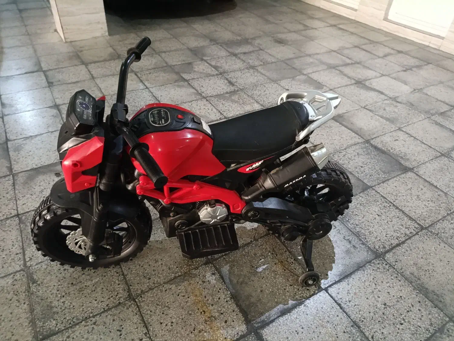 موتور شارژی|اسباببازی بچه|صدرا-فارس, فاز ۱|دیوار