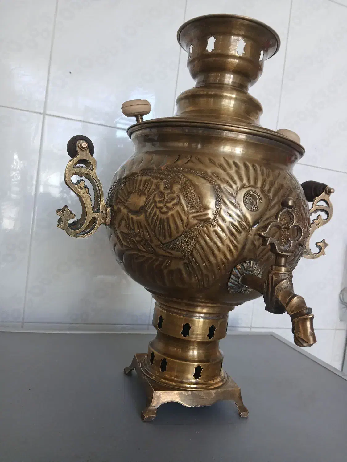 یک عددسماوربرنجی|سماور، چای‌ساز، قهوه‌ساز|نیشابور, مبارکه|دیوار