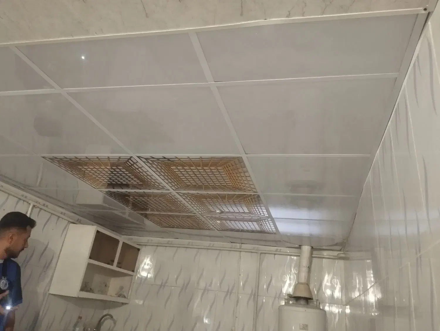 نصب انواع پی وی سی پلکسی|خدمات پیشه و مهارت|مریوان, |دیوار