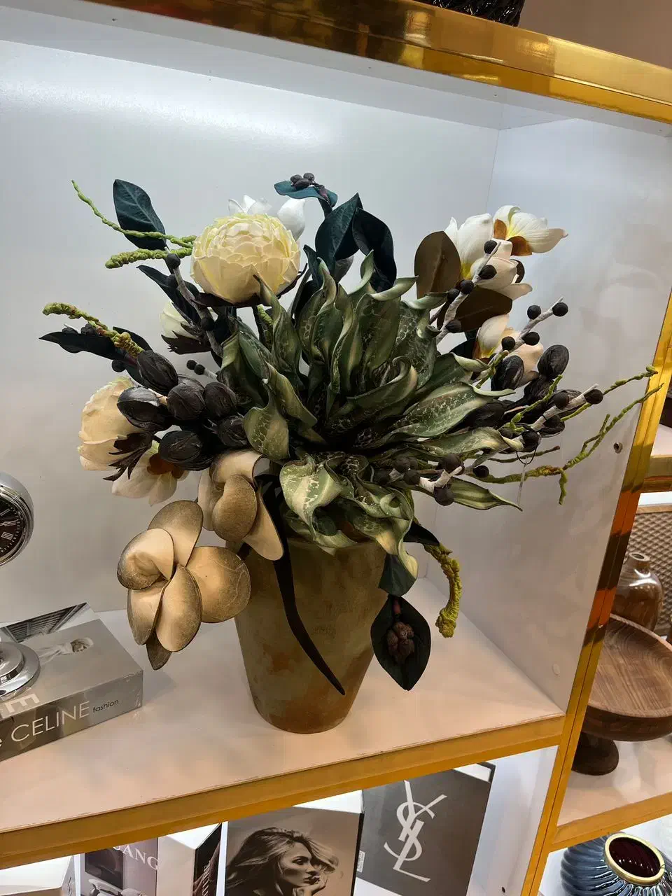 گل وگلدان مصنوعی دیزاین شده با تنوع بالا|گل مصنوعی|تهران, درب دوم|دیوار