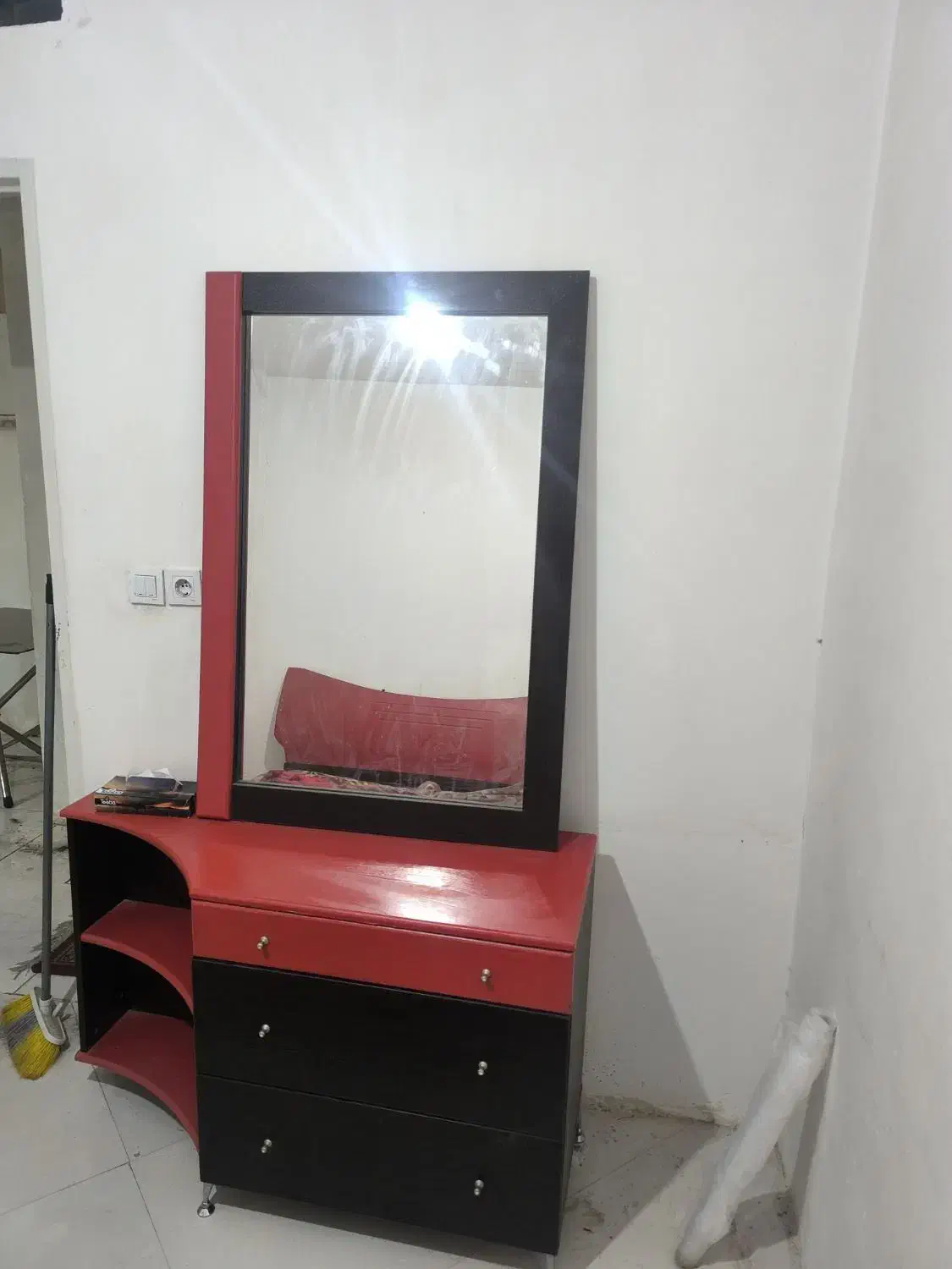 تخت خواب دو نفره|تخت و سرویس خواب|بیرجند, |دیوار