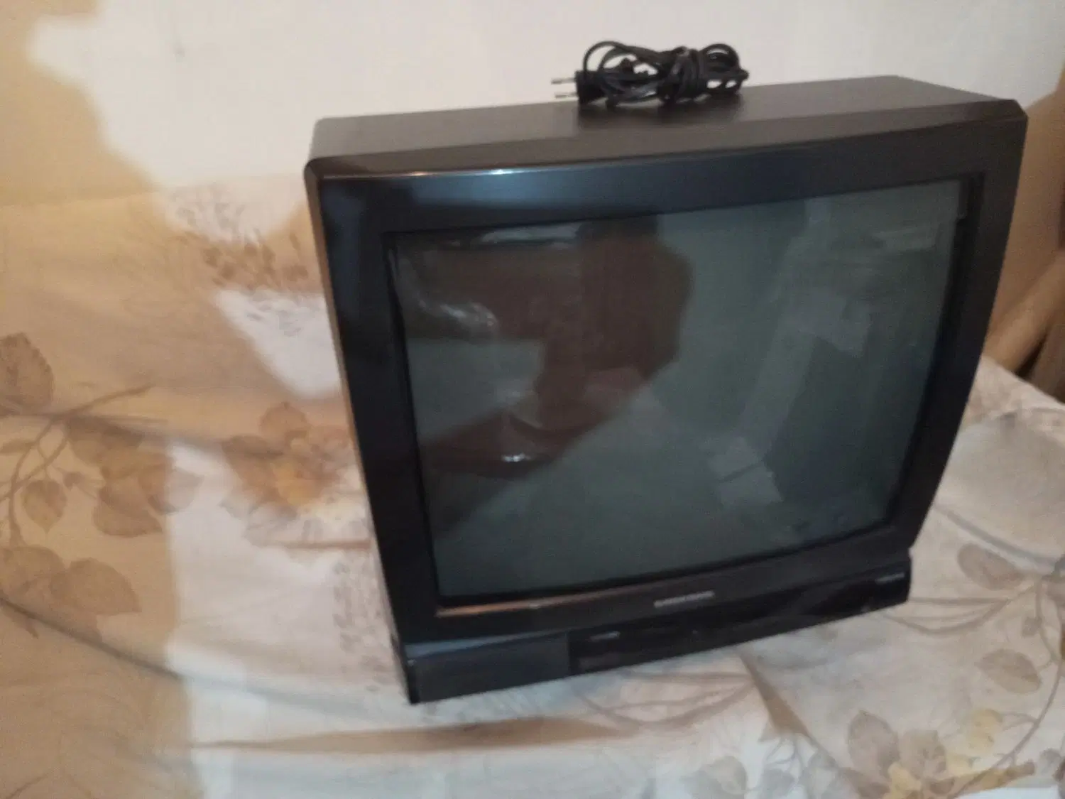 تلویزیون گراندیگ|تلویزیون و پروژکتور|تهران, سیزده آبان|دیوار