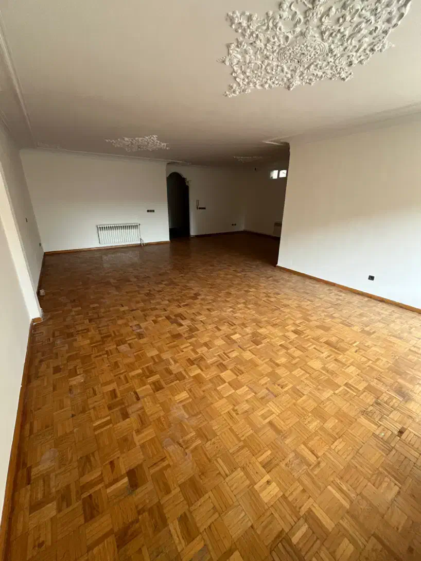 اپارتمان ۱۵۵متری رو به افتاب در گلستان ها