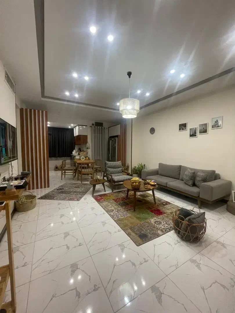 ۶۰ متری ، ط ۴