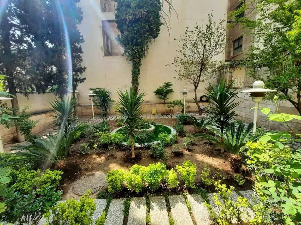 ویلایی تاپ لوکیشن دروس/۶۵۰متر بنا /۱۰۰۰متر زمین