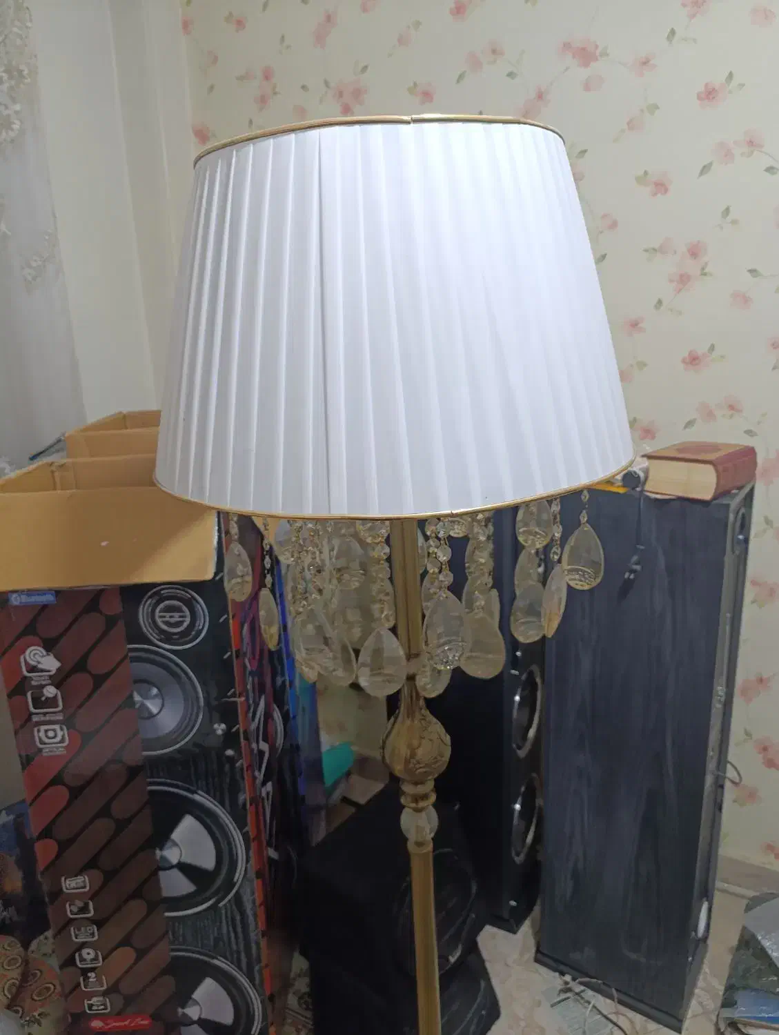 آباژور ایستاده|چراغ خواب و آباژور|تهران, قیام|دیوار