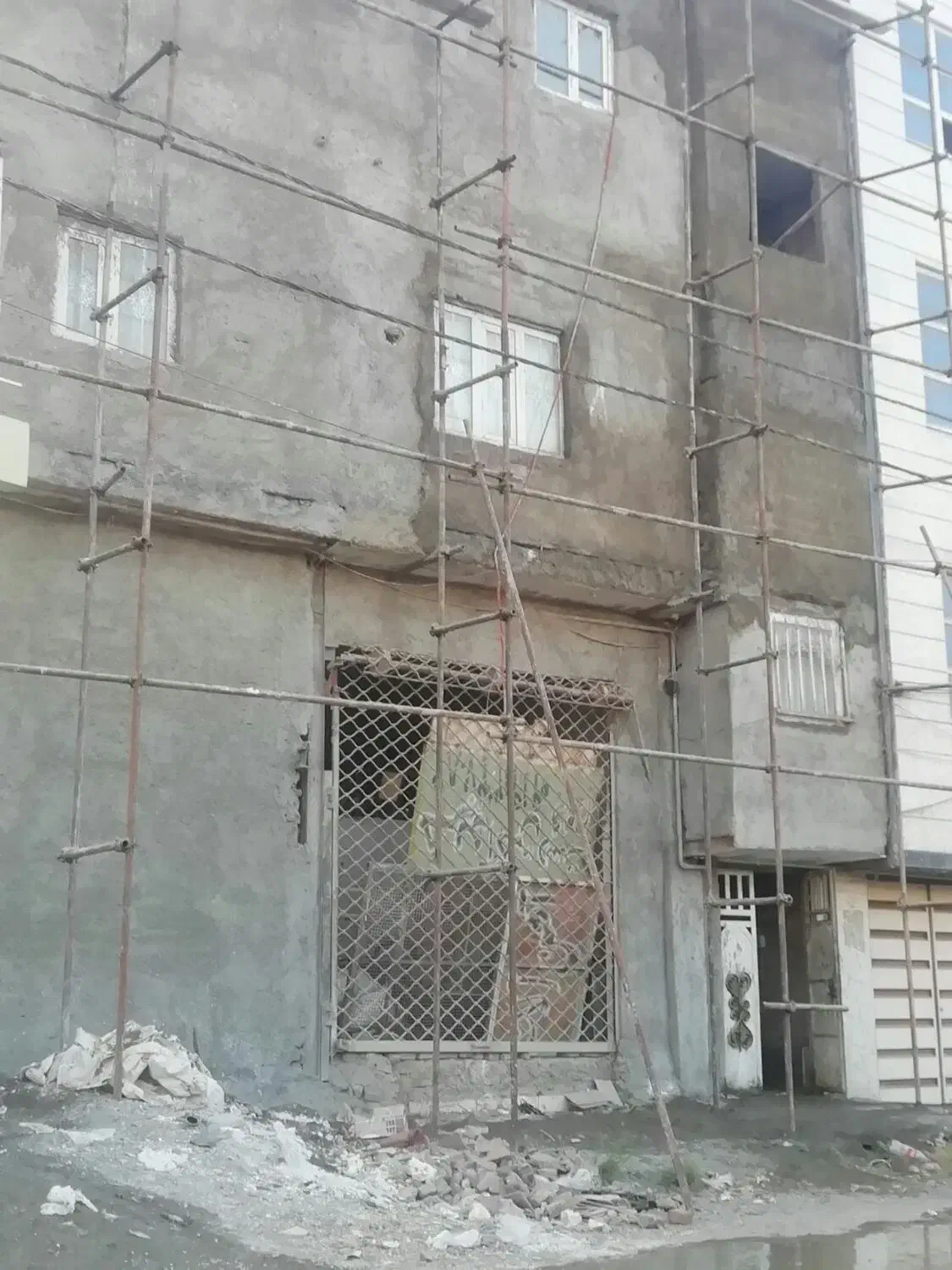 سیمانکار وپودرسنگ|خدمات پیشه و مهارت|مینودشت, |دیوار