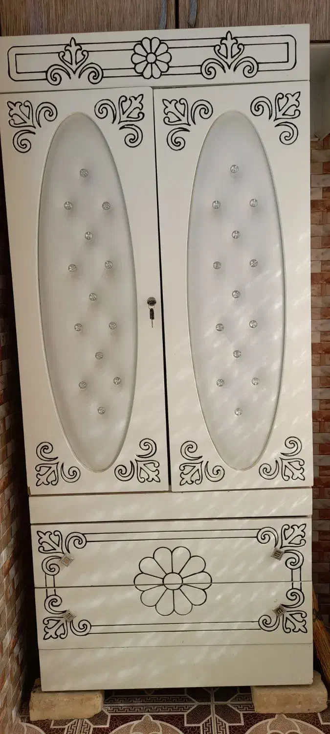 کمد|جاکفشی، کمد، دراور|فارسان, |دیوار