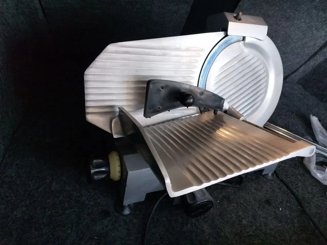 دستگاه اسلایسر (کالباس بر)|فروشگاه و مغازه|بیجار, |دیوار