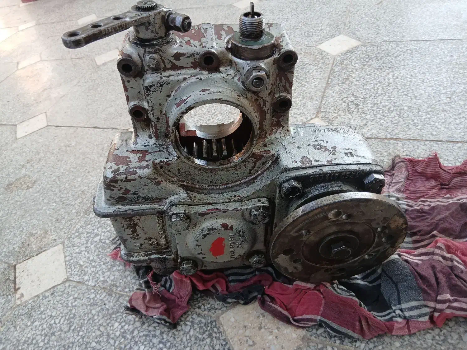 بغل گیربکس|قطعات یدکی و لوازم جانبی|رفسنجان, |دیوار