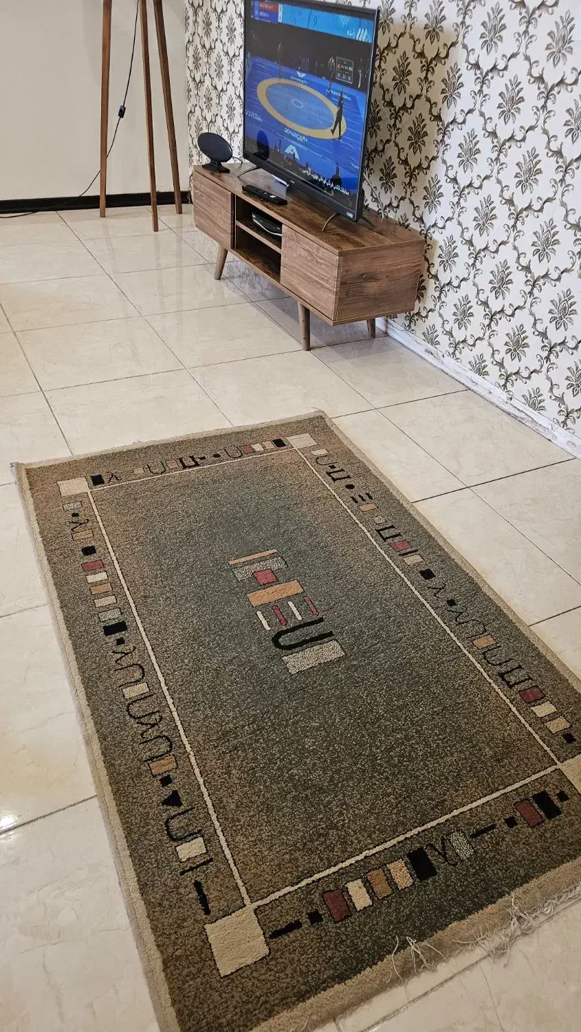 فرش ماشینی ۳ متر مربع|فرش|تهران, دکتر هوشیار|دیوار