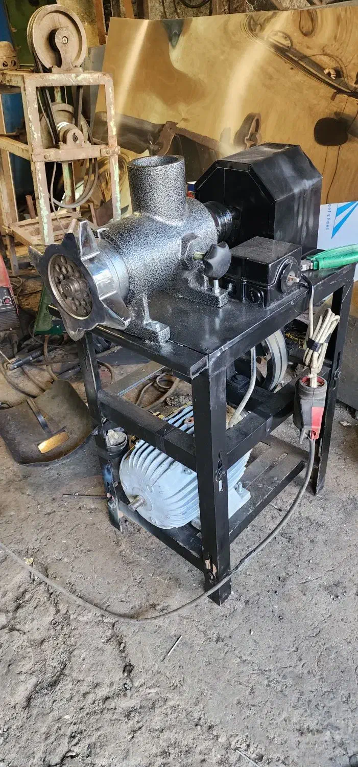 تعمیرات دستگاه تخمه صنعتی )ابغوره گیری)برش مرغ)|خدمات پیشه و مهارت|ری, بازار آهن|دیوار