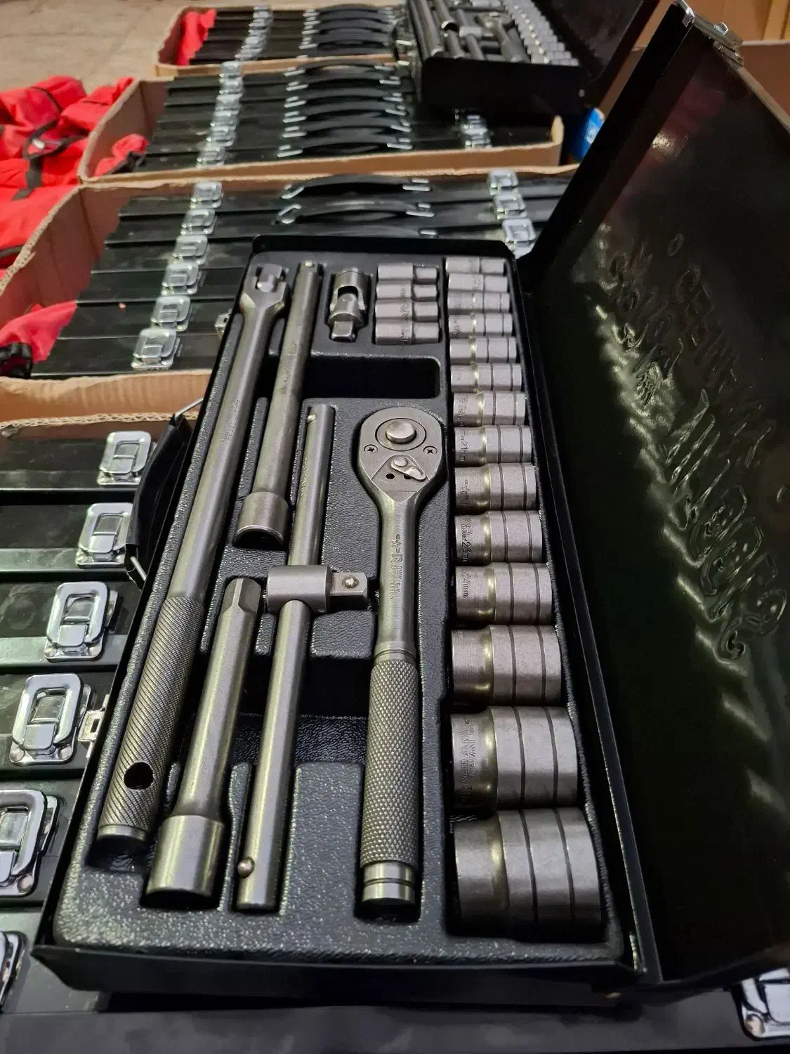 جعبه بکس کلاغی پمپ باد آچار  انبرقفلی جک|ابزارآلات|مشهد, شهید قربانی|دیوار